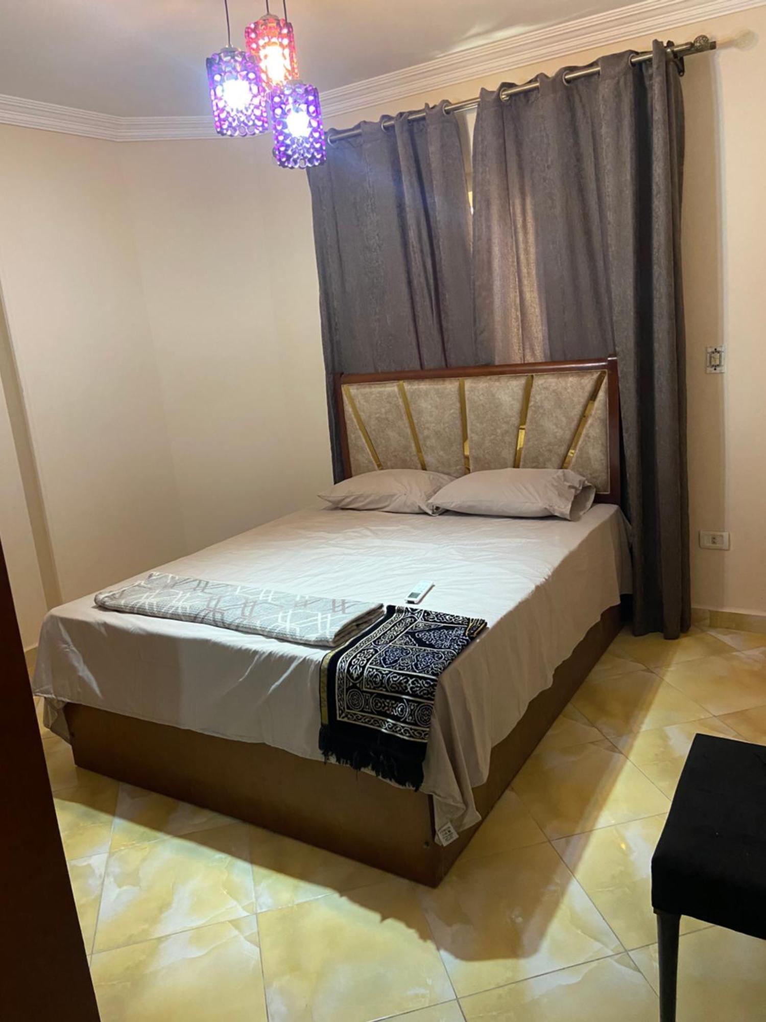 An Amazing For Rent To At Apartment *